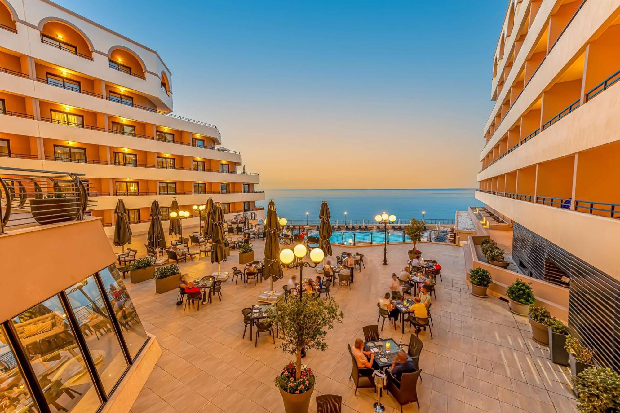 Hotel Radisson Blu Resort, Malta 5*